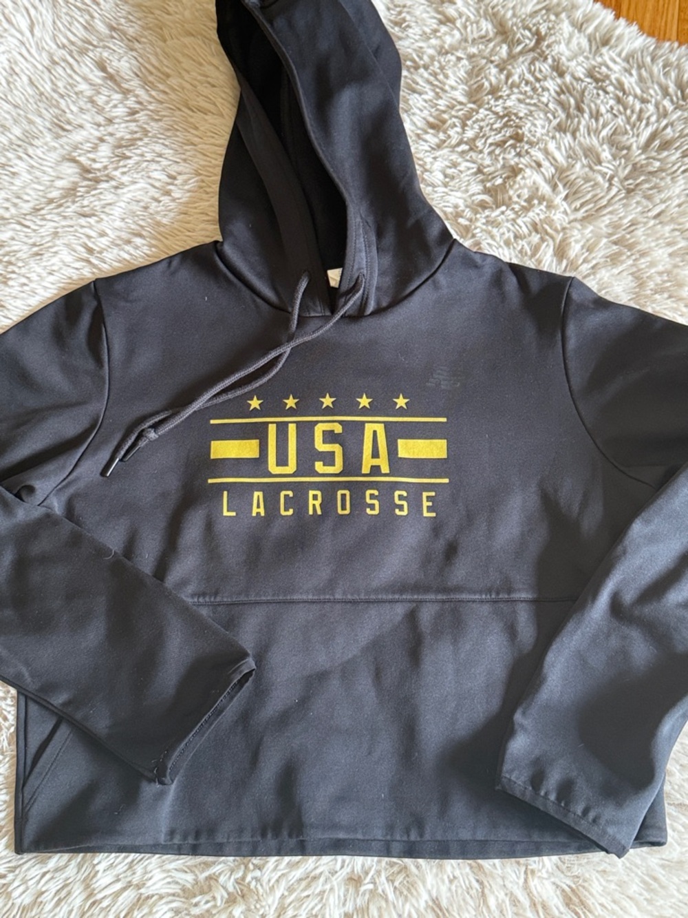 🇺🇸🥍New Balance Women’s Black Cropped Hoodie with USA Lacrosse Graphic size small